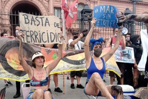 Portada-El fracking para principiantes-Foto Conciencia Solidaria-Indymedia Argentina-1600x-(1)-(1)