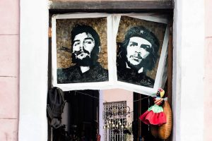 Portada-Ernesto Che Guevara-Foto Sr Söbau-(@soebau)-Unsplash-1600x-(1)-(1)--https://unsplash.com/@soebau--