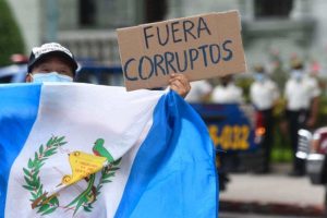 Portada-Guatemala-Corrupción-Foto ALAI-1600x-(1)-(1)