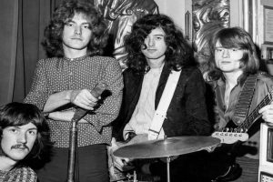 Portada-Led Zeppelin-Foto La Izquierda Diario-1600x-(1)-(1)