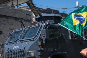 Portada-Militarización Brasil-Favelas-Foto Amnistía Internacional-1600x-(1)-(1)