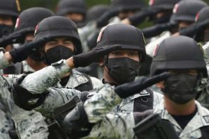 Portada-Militarización en México-Foto Resumen Latinoamericano-1600x-(1)-(1)--https://www.resumenlatinoamericano.org/--